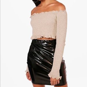 SOLD🤍 boohoo knit cropped off shoulder top